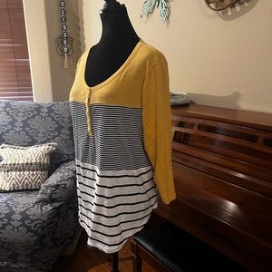 24/7 by Maurices comfy tunic 3/4 sleeve blouse